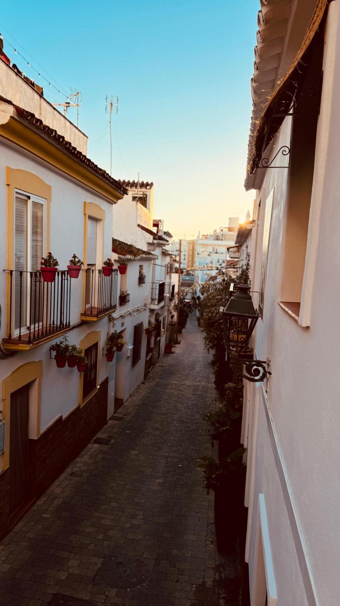 Mondejar 14 Coliving Centro Hotel Estepona Exterior photo